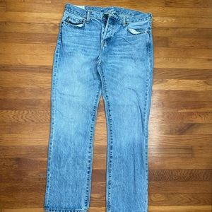 Abercrombie Men’s Classic Straight Jean